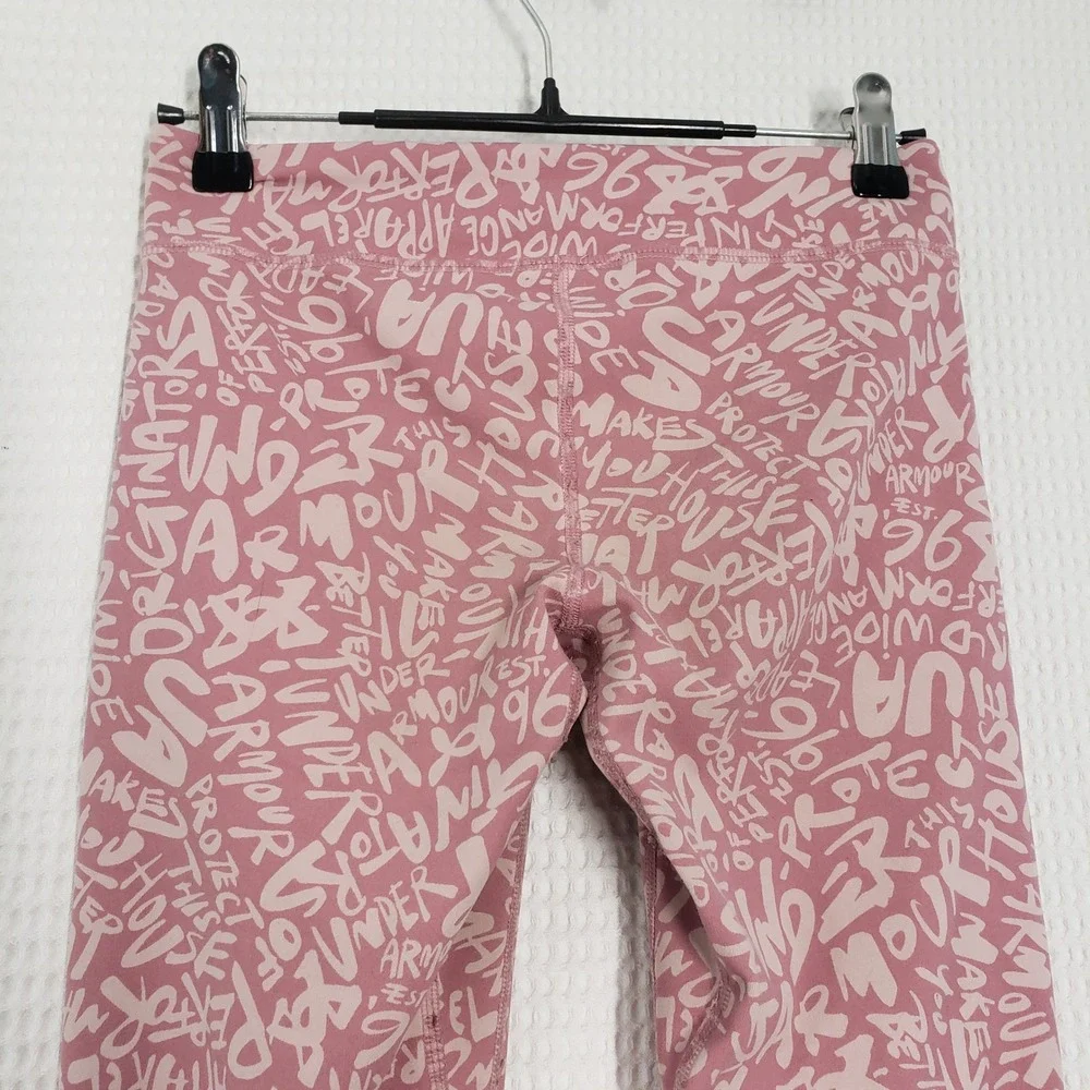 Under Armour Capri Leggings Girls Large Pink Graphic Print Logo Athletic Workout